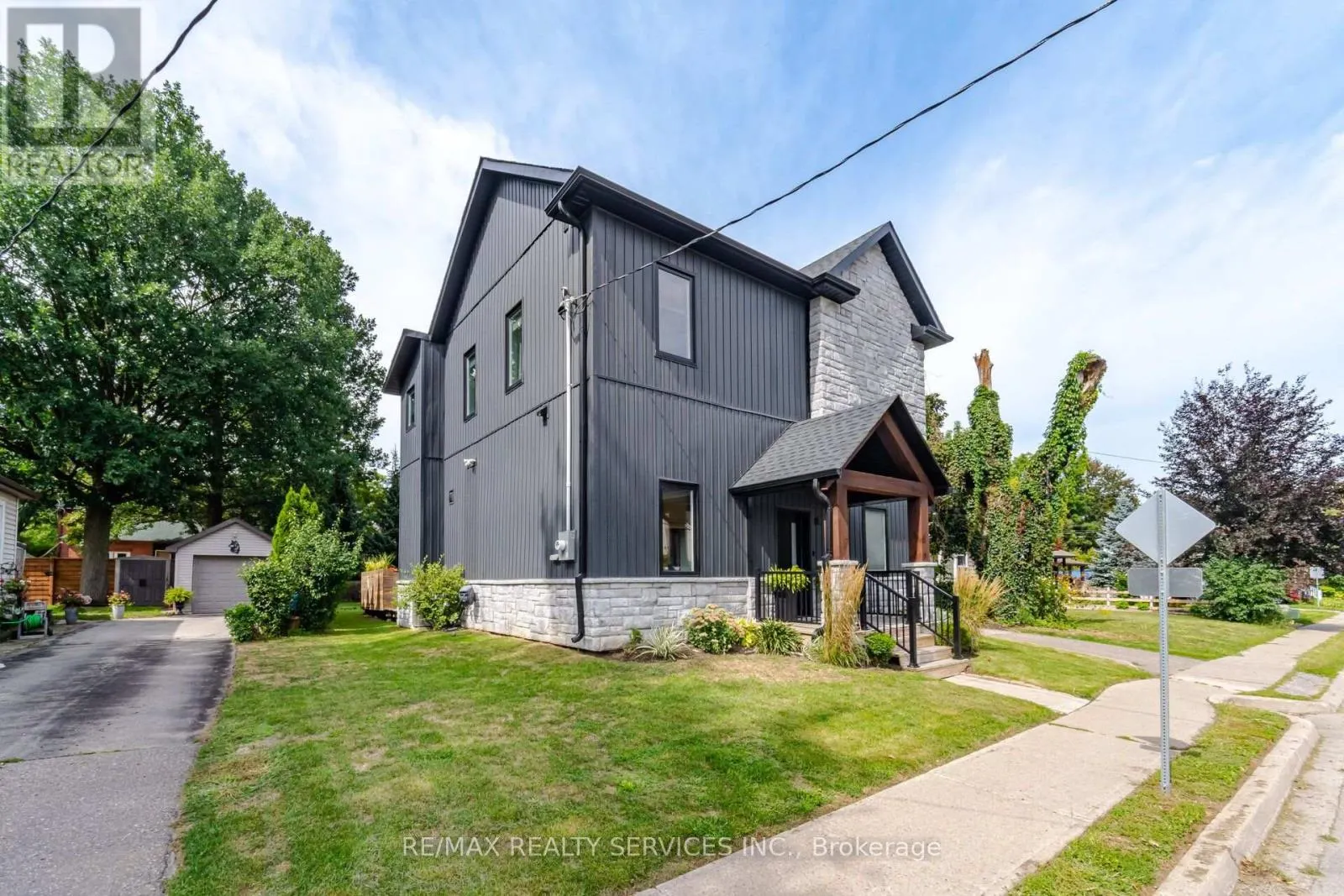 89 WILLOW STREET