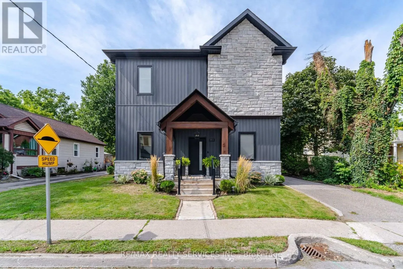 89 WILLOW STREET