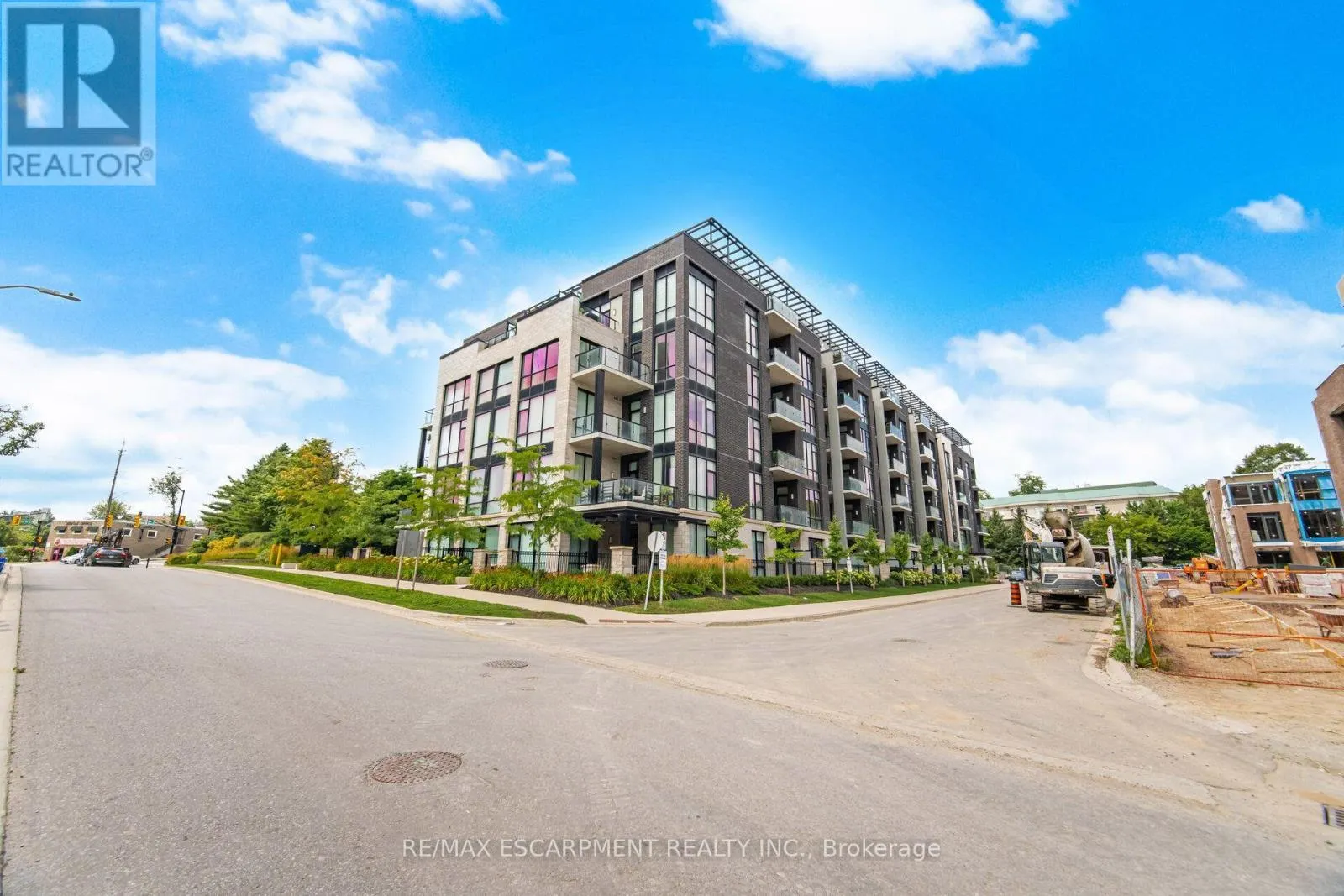 210 - 42 MILL STREET