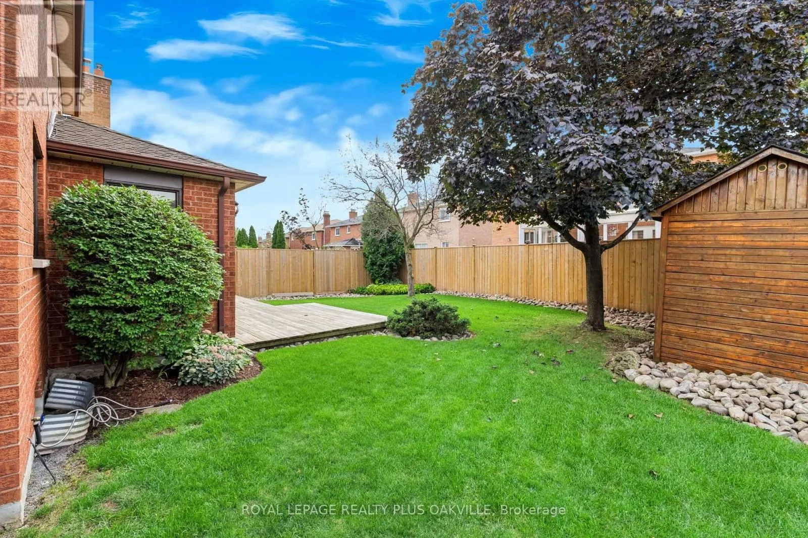 279 HICKORY CIRCLE