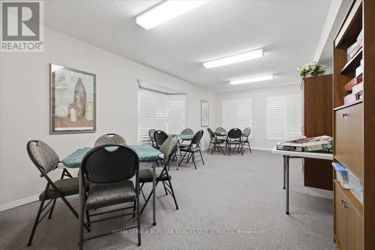 E305 - 216 PLAINS ROAD W