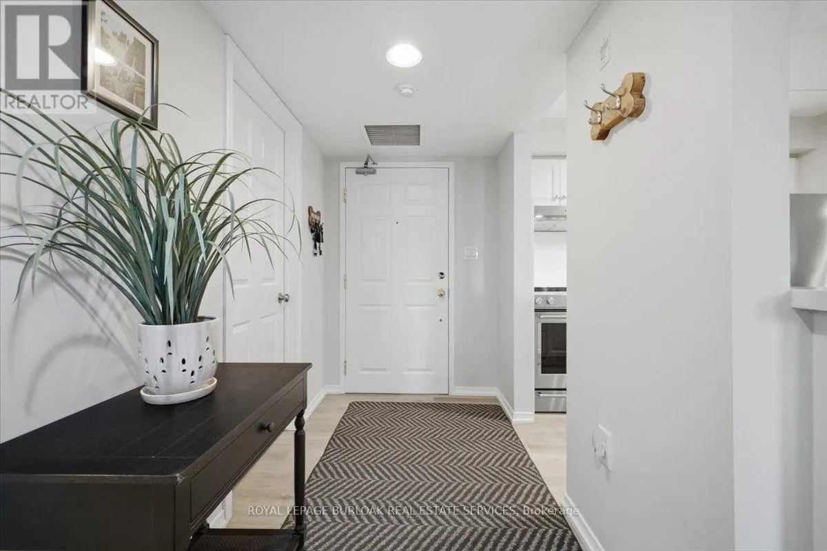 E305 - 216 PLAINS ROAD W