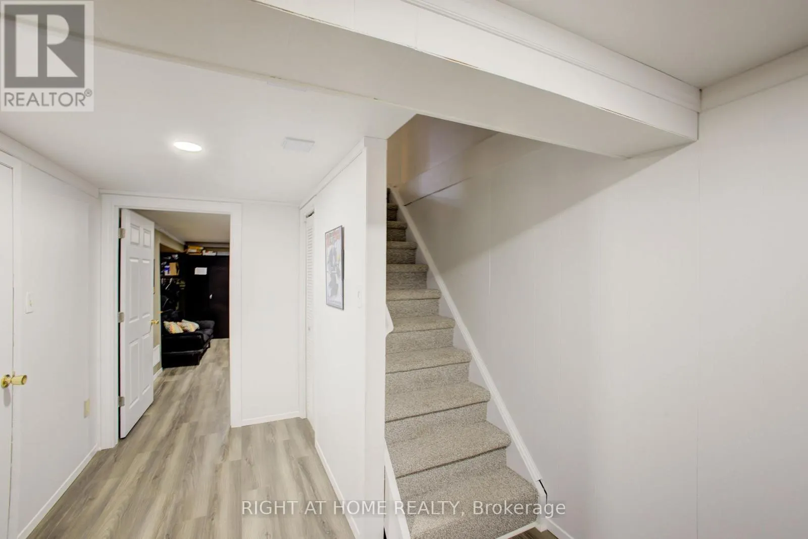 32 FELTRE AVENUE