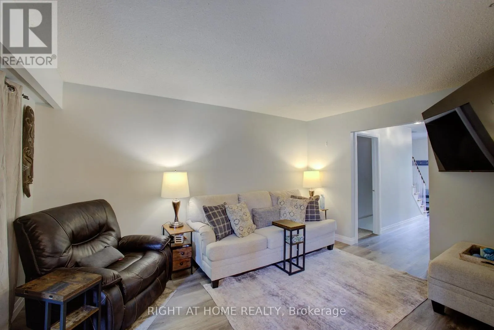 32 FELTRE AVENUE
