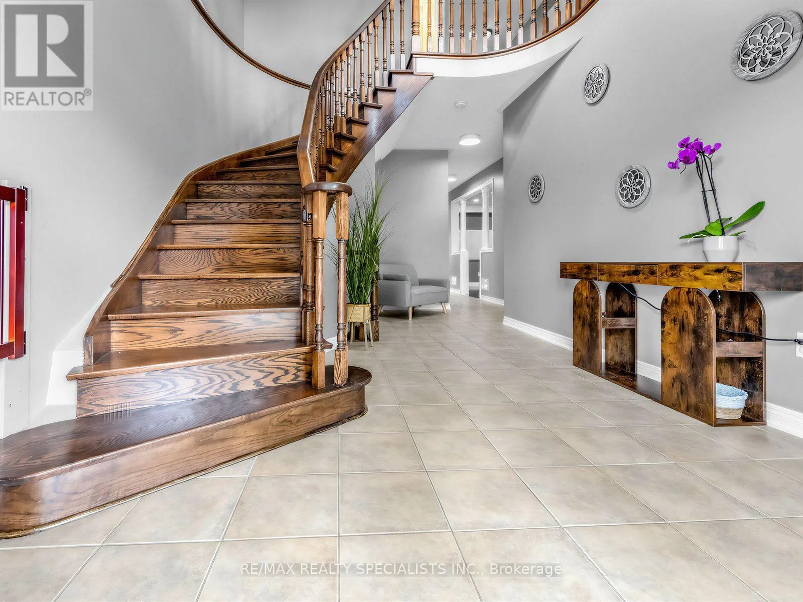 491 WILLMOTT CRESCENT