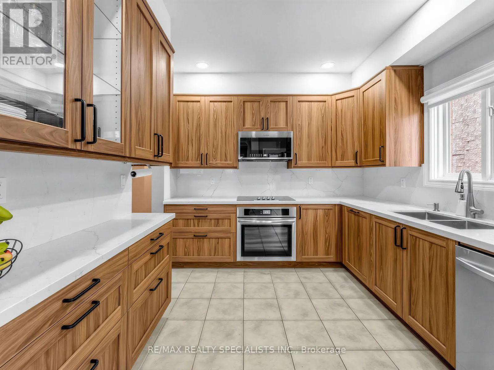 491 WILLMOTT CRESCENT