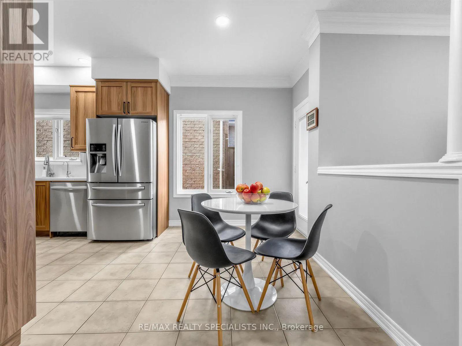 491 WILLMOTT CRESCENT