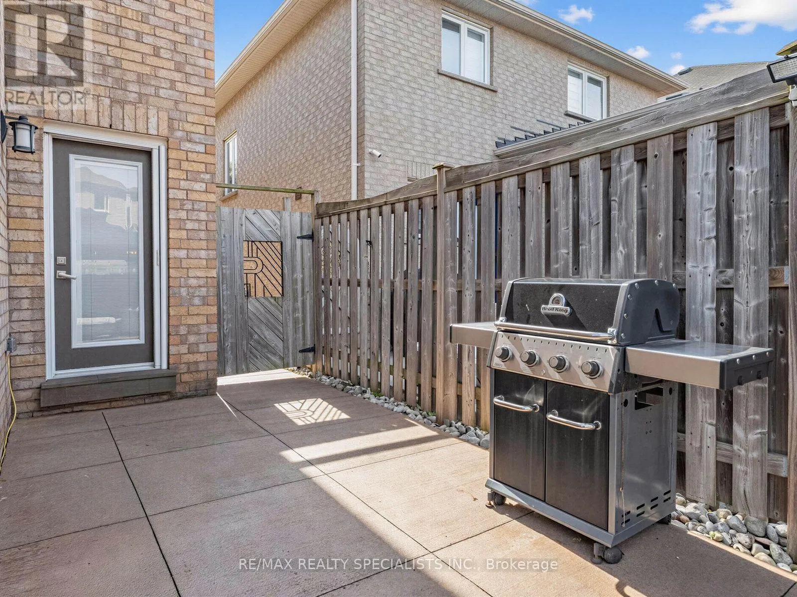 491 WILLMOTT CRESCENT