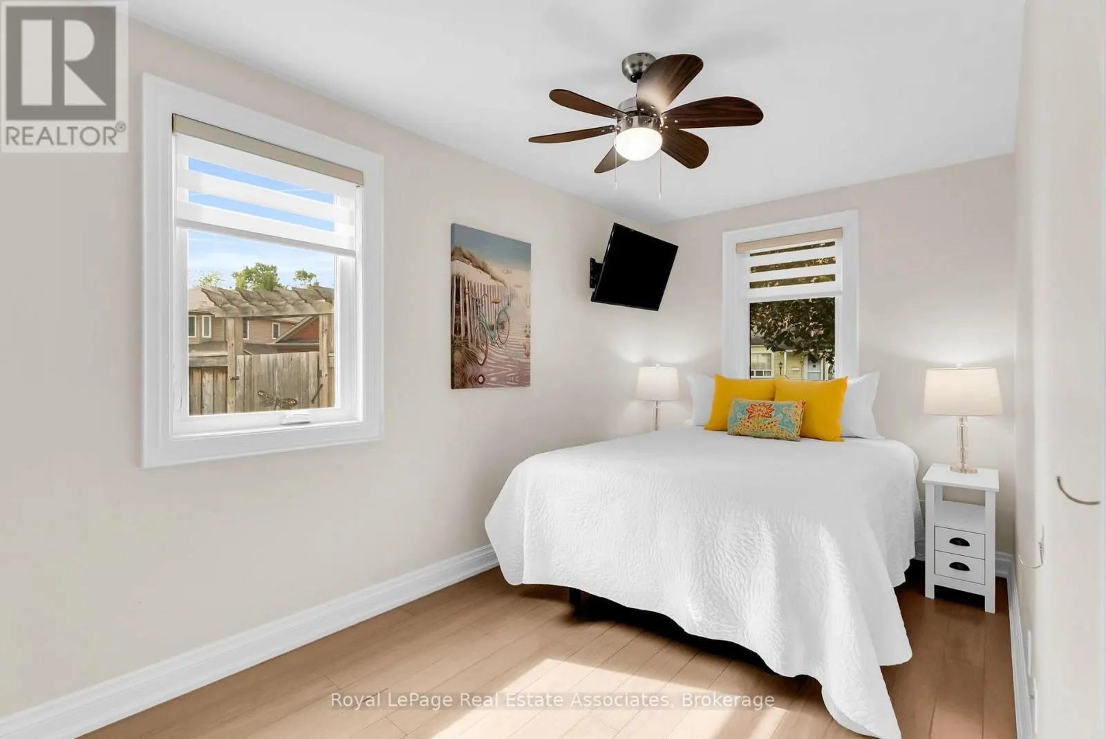11 CHURCHILL CRESCENT
