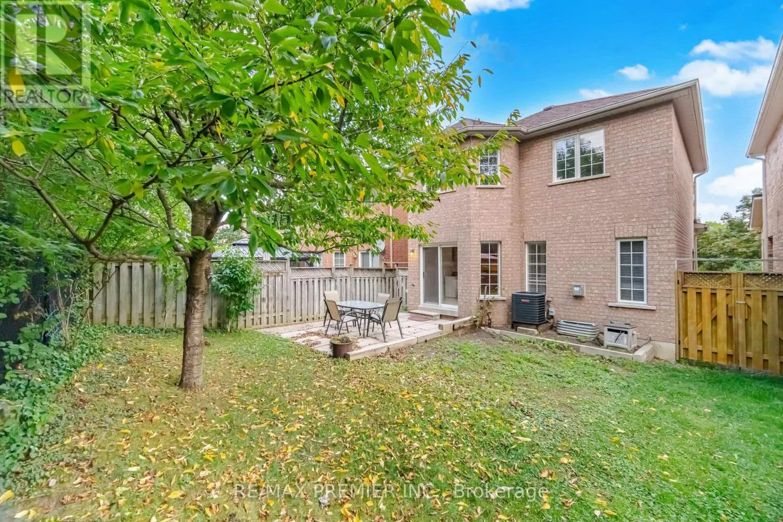 14 CRESTRIDGE DRIVE