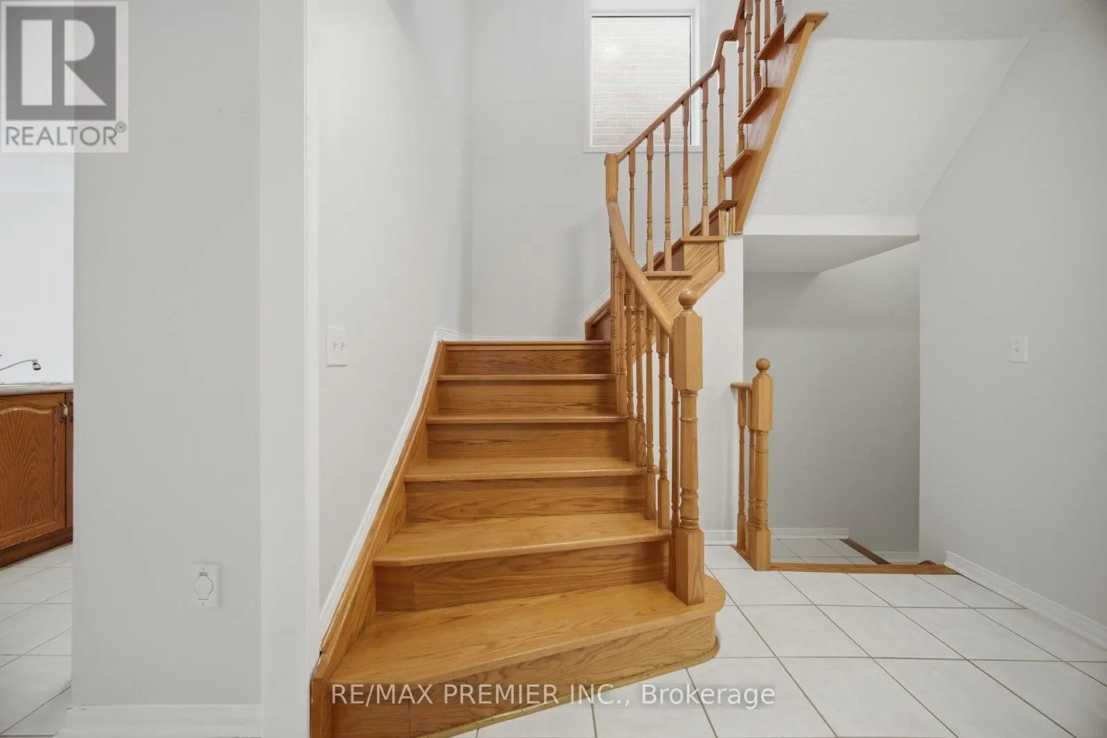 14 CRESTRIDGE DRIVE