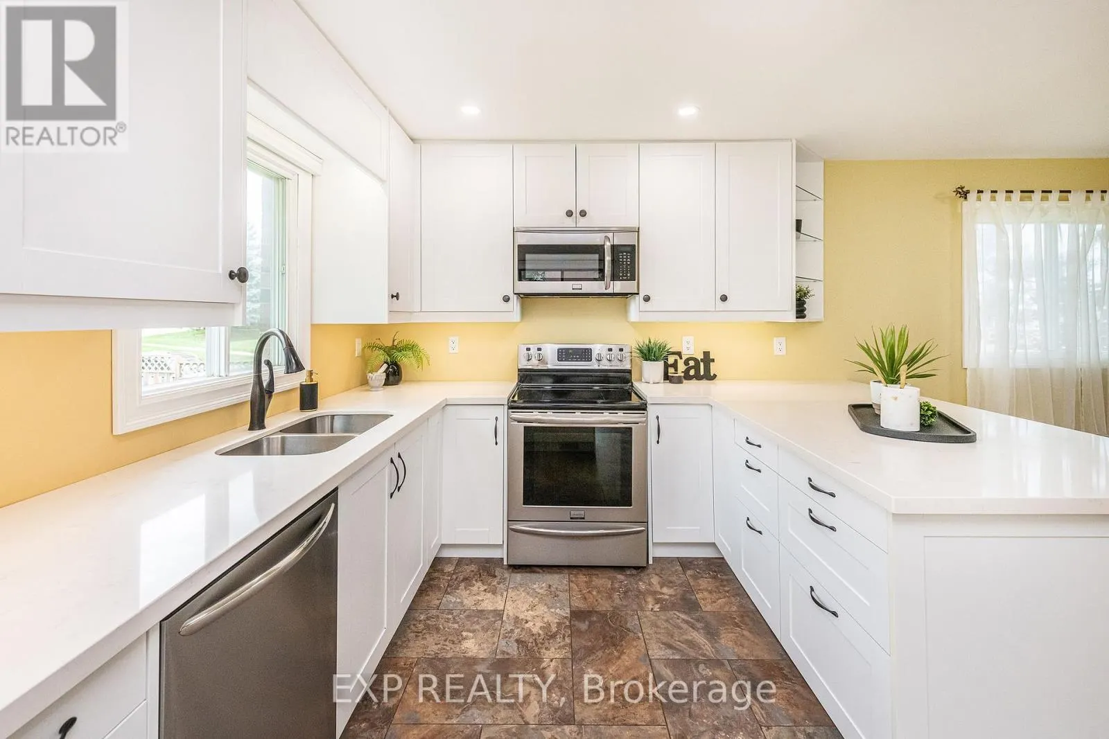 333 LISA MARIE DRIVE