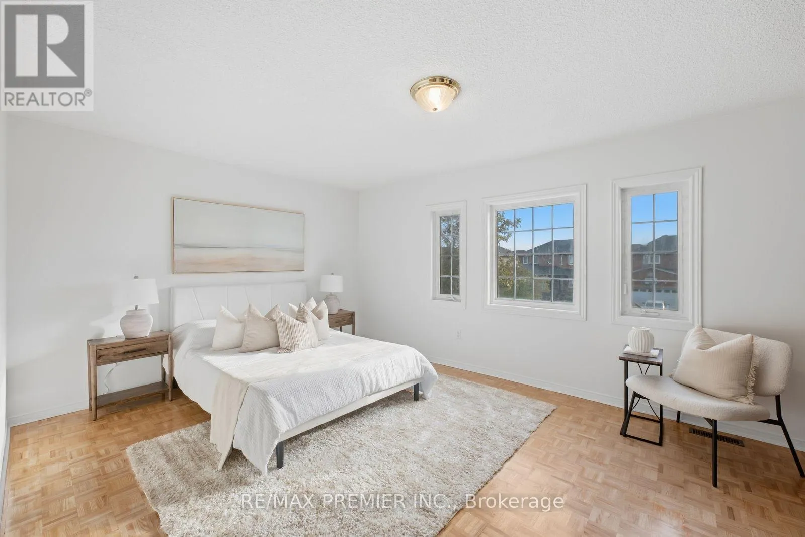 9 SANT FARM DRIVE