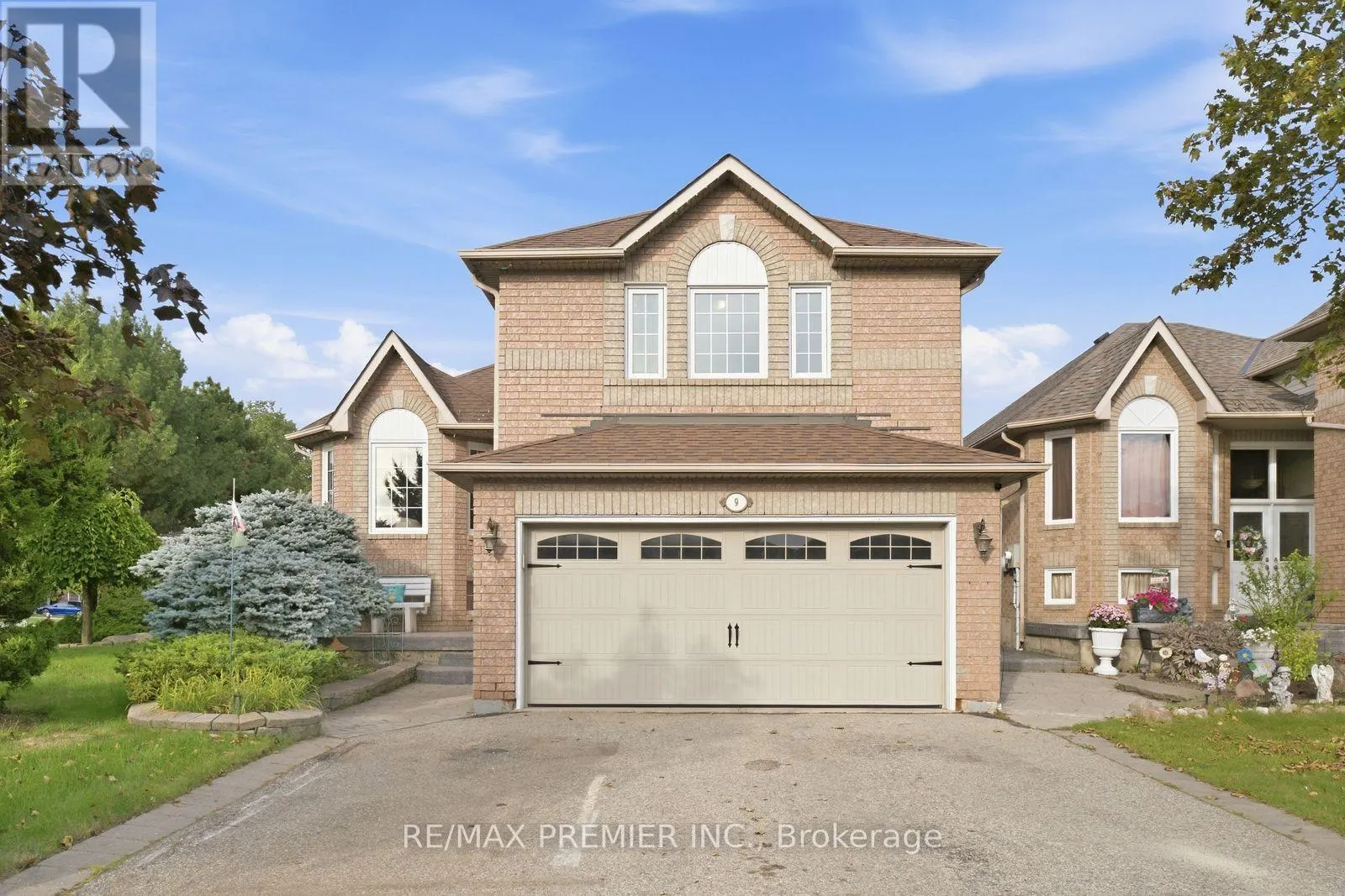 9 SANT FARM DRIVE