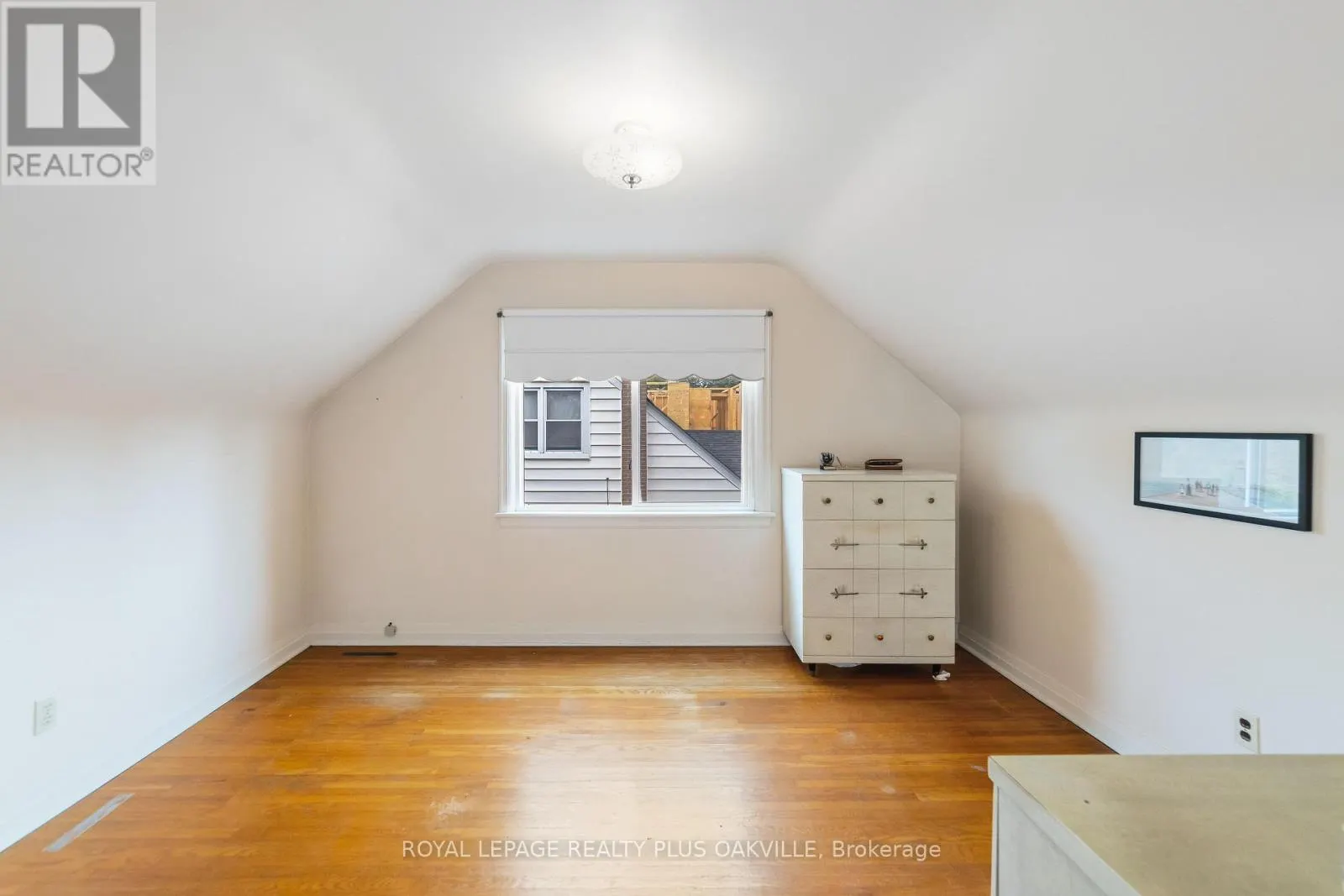 243 JENNINGS CRESCENT