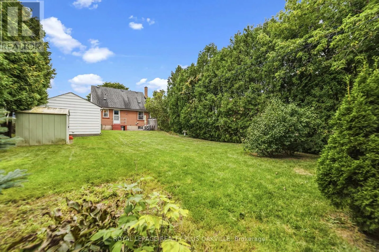 243 JENNINGS CRESCENT