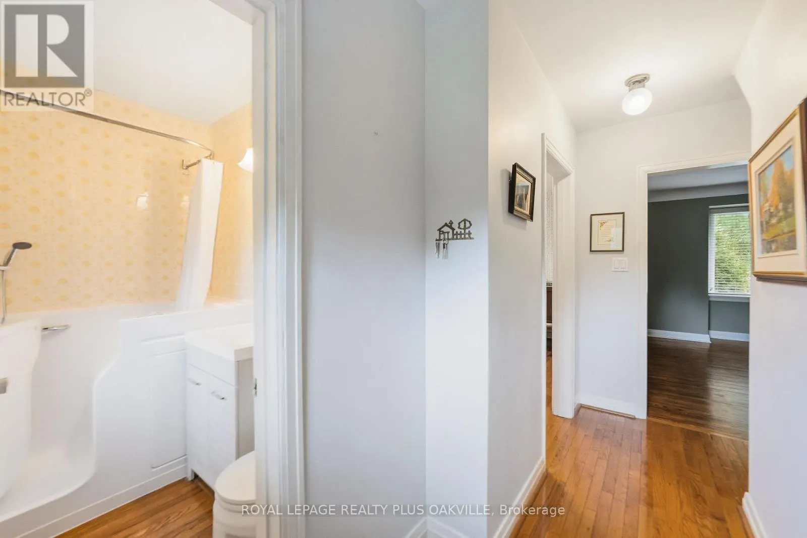243 JENNINGS CRESCENT