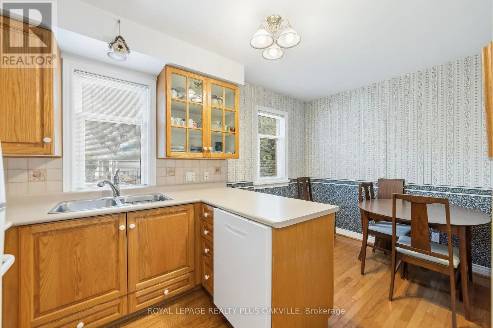 243 JENNINGS CRESCENT