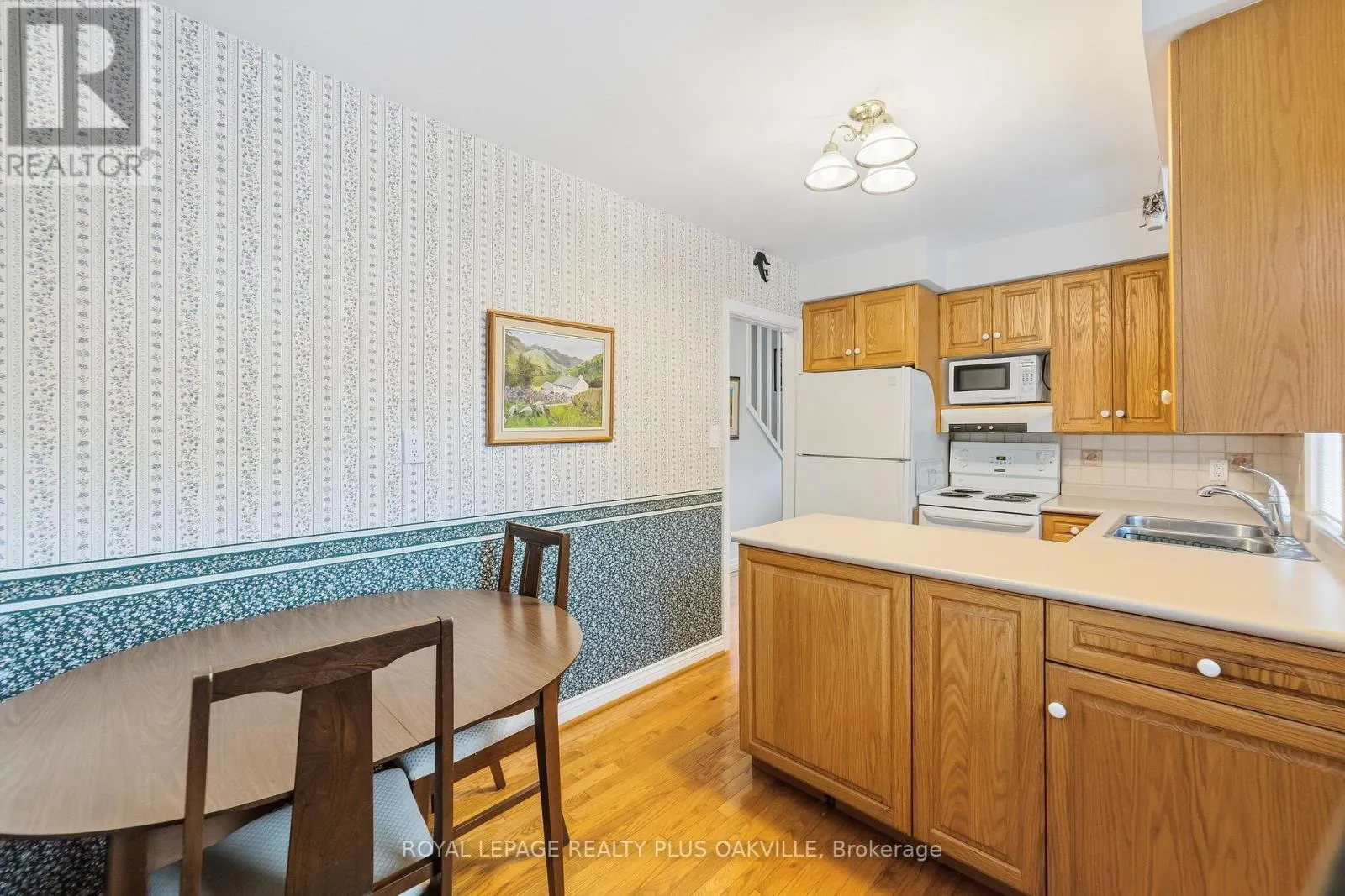 243 JENNINGS CRESCENT