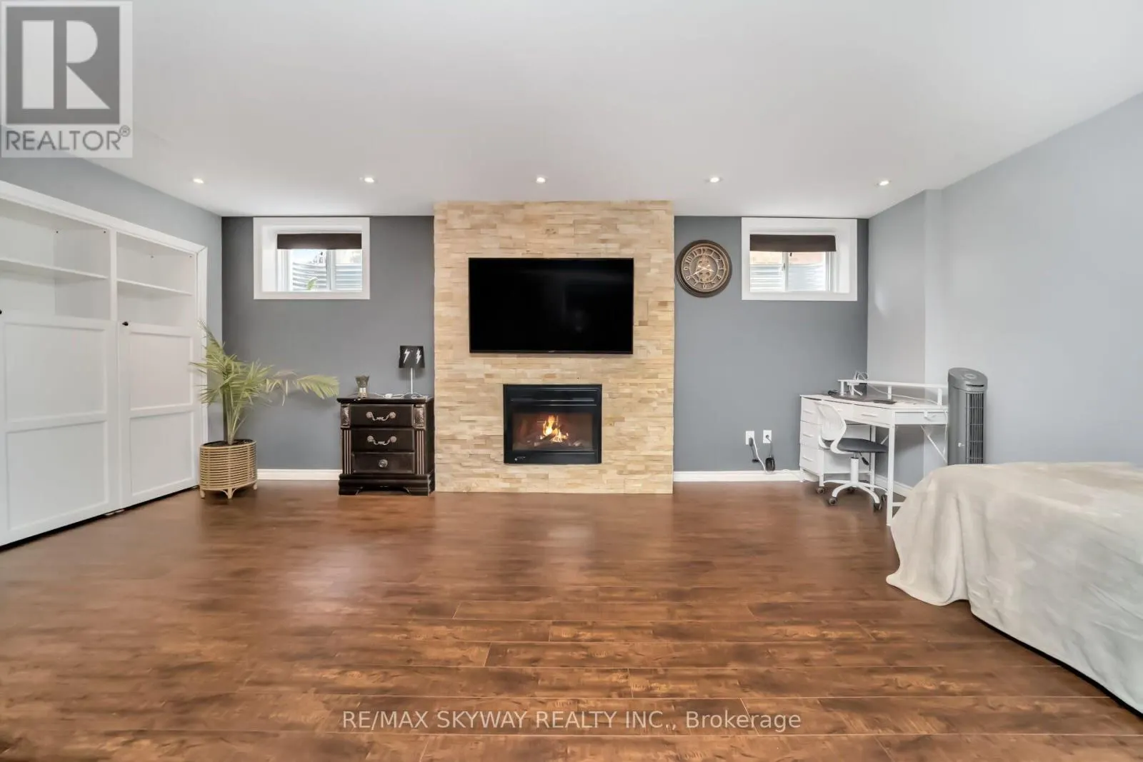 51 LEARMONT AVENUE