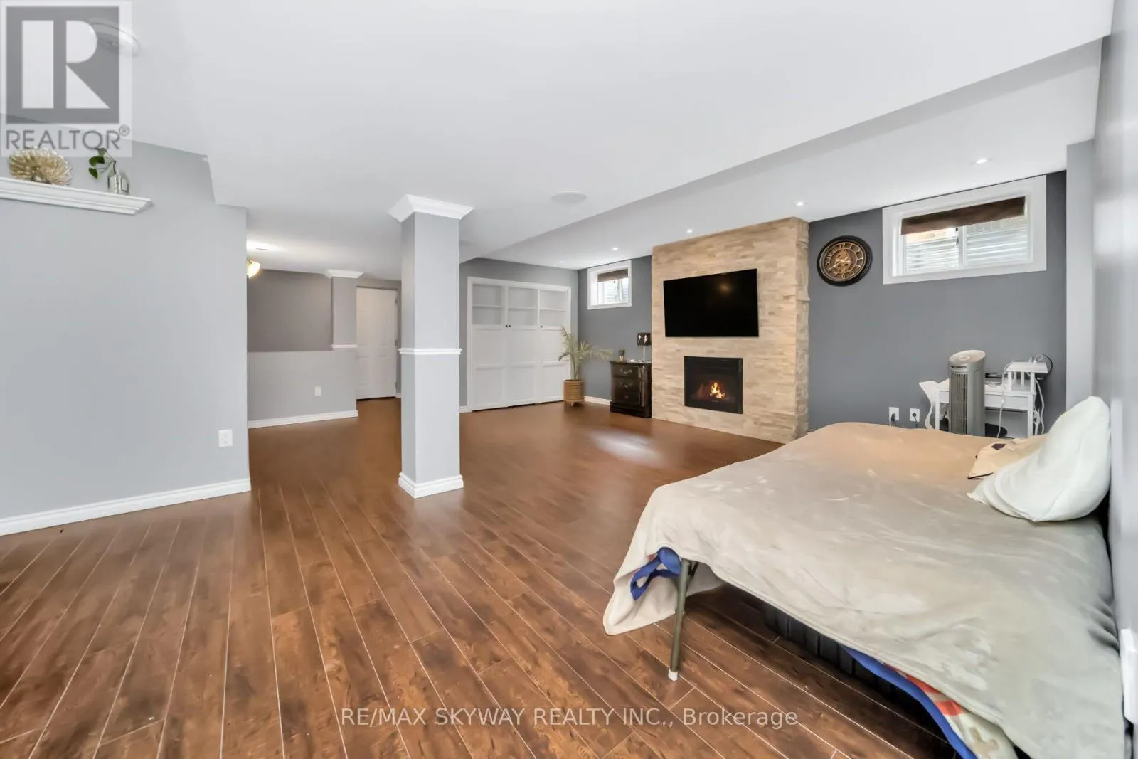 51 LEARMONT AVENUE
