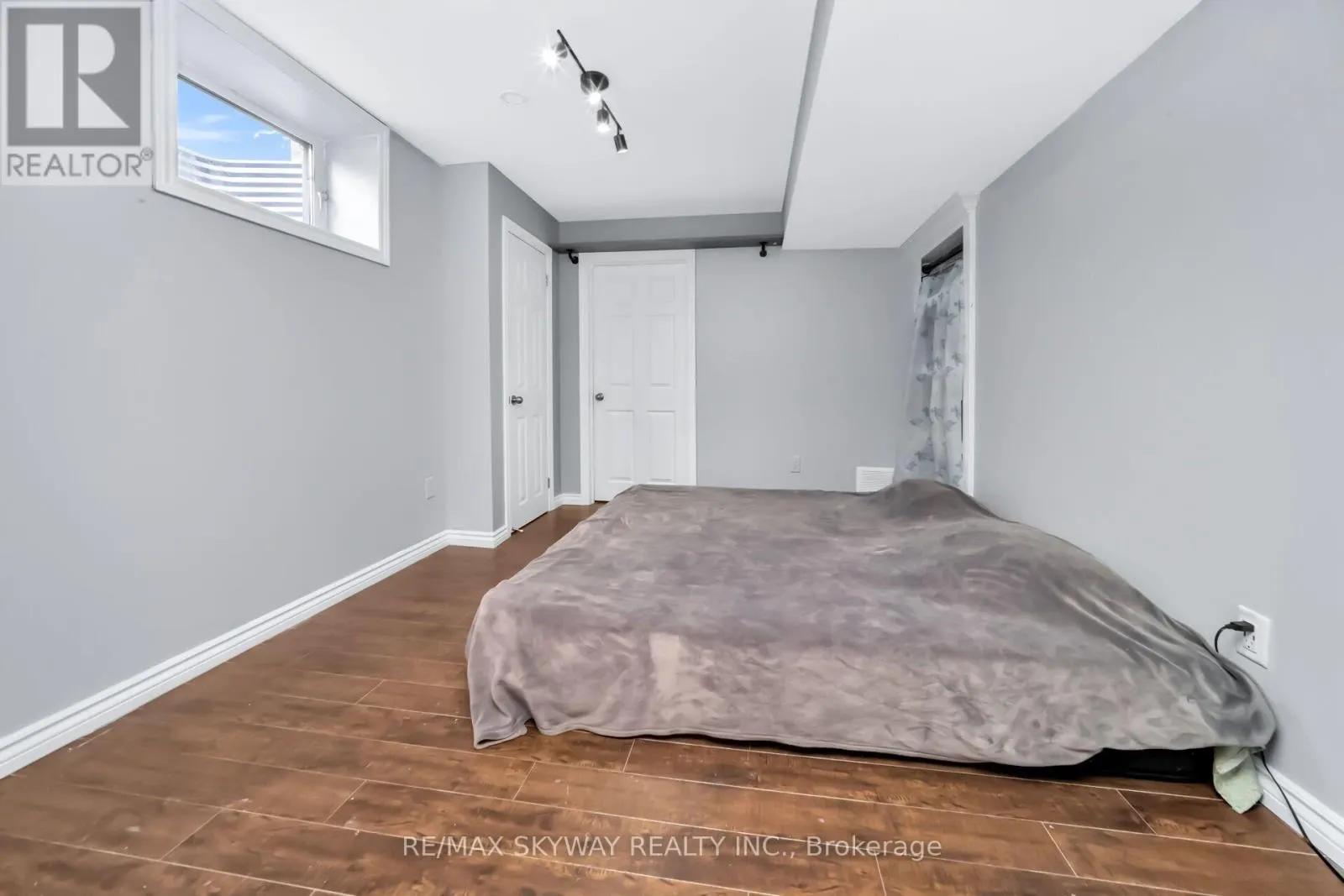 51 LEARMONT AVENUE