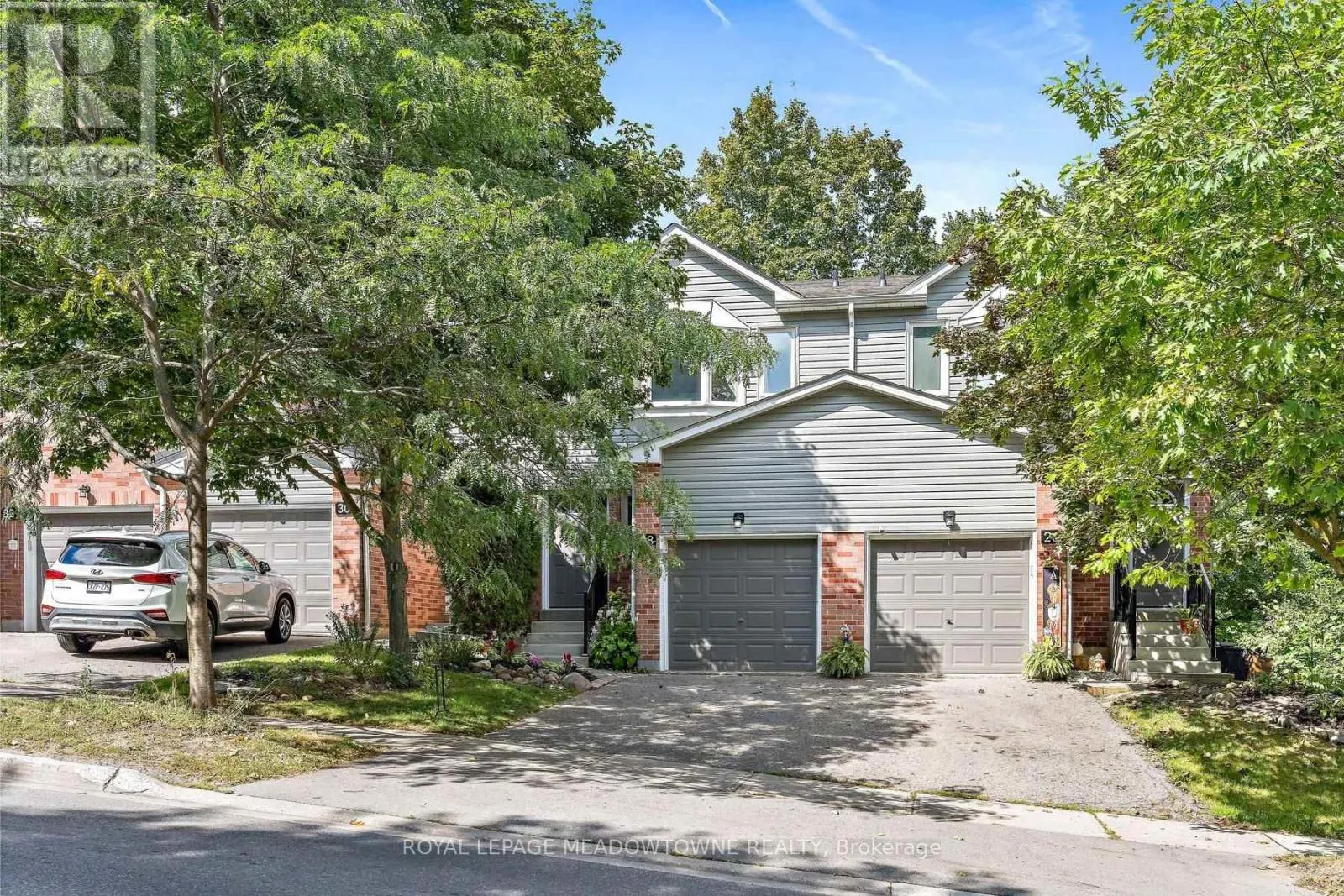 174 - 28 MAPLE AVENUE