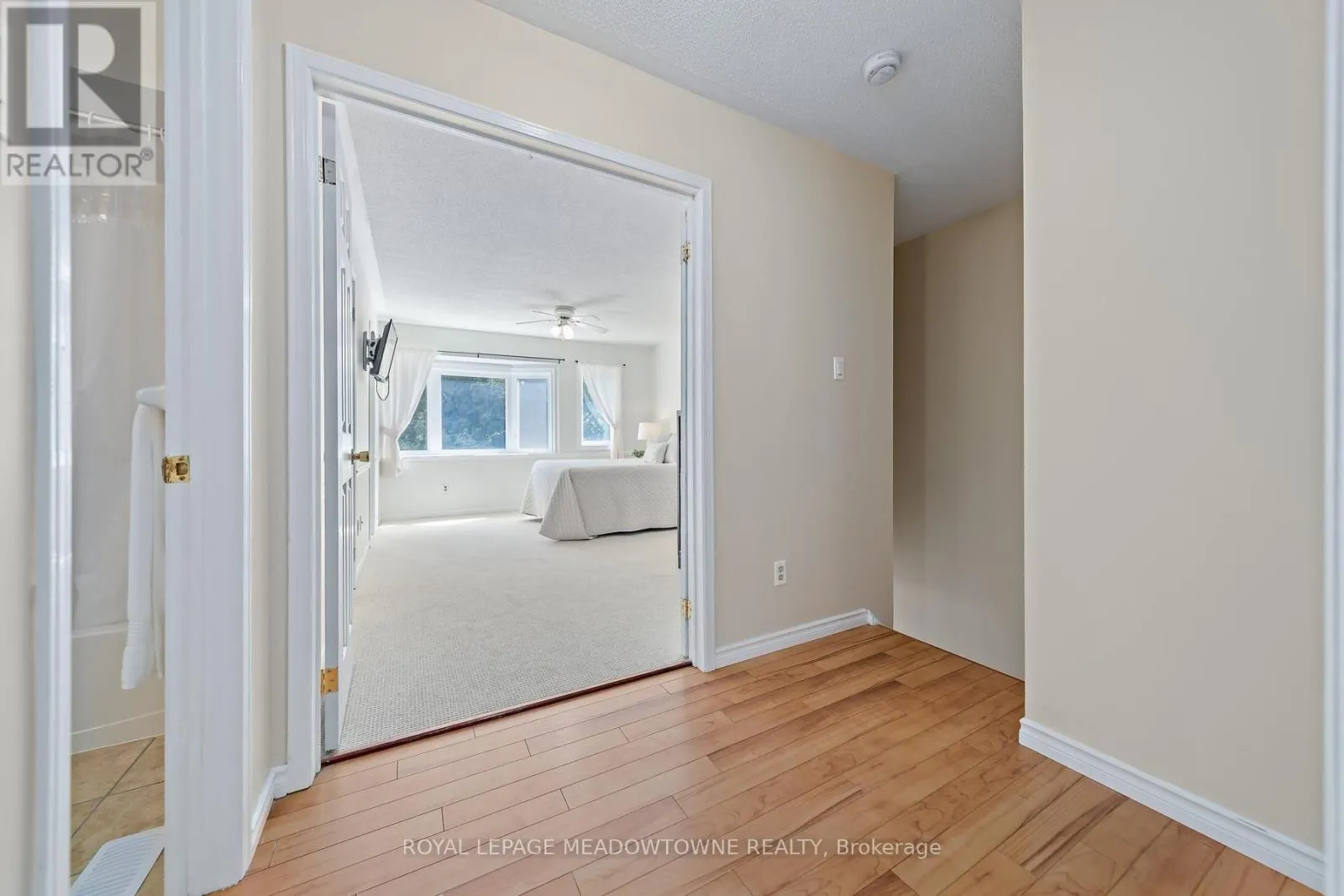174 - 28 MAPLE AVENUE