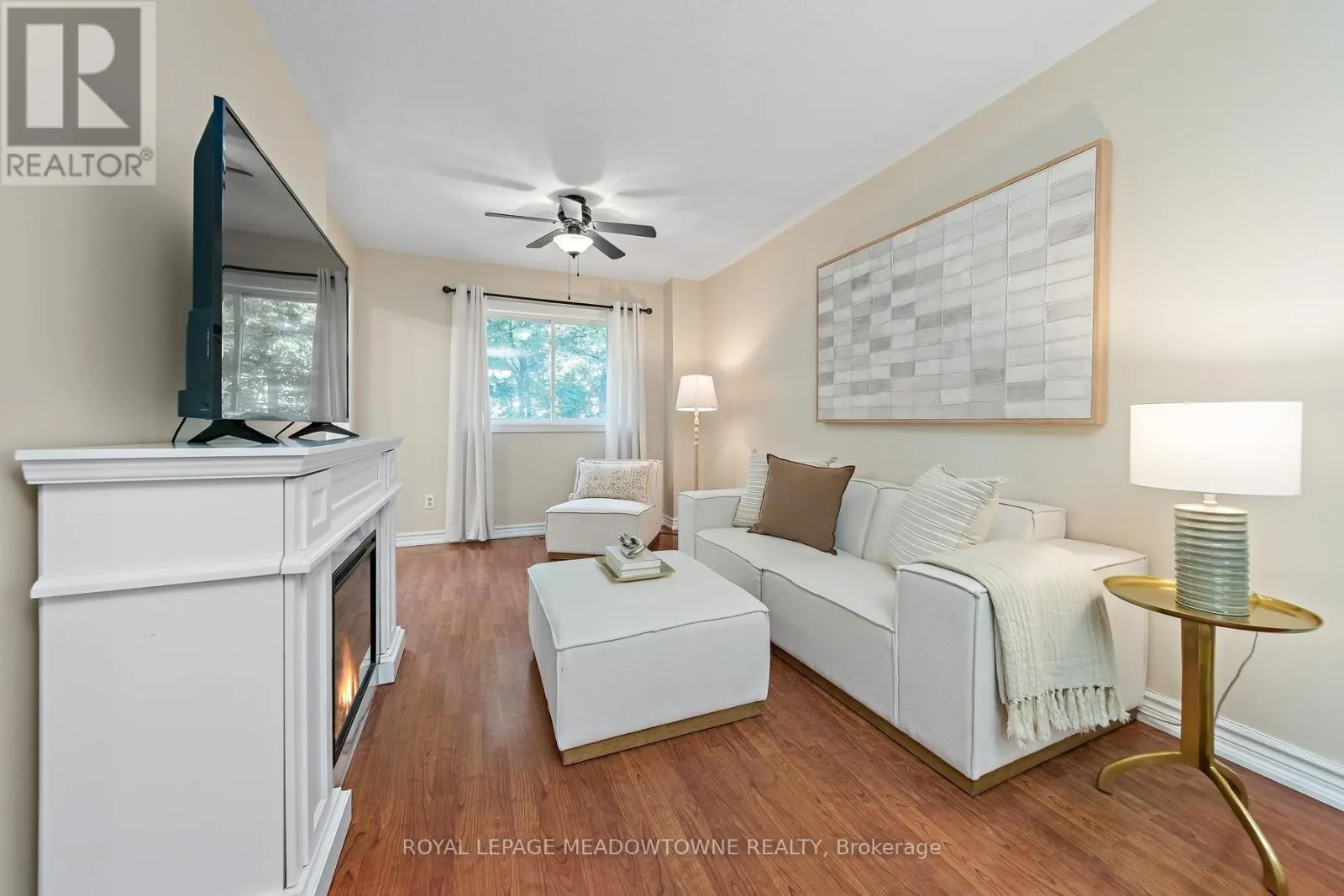 174 - 28 MAPLE AVENUE