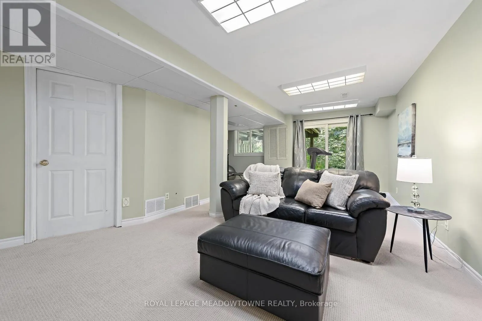 174 - 28 MAPLE AVENUE