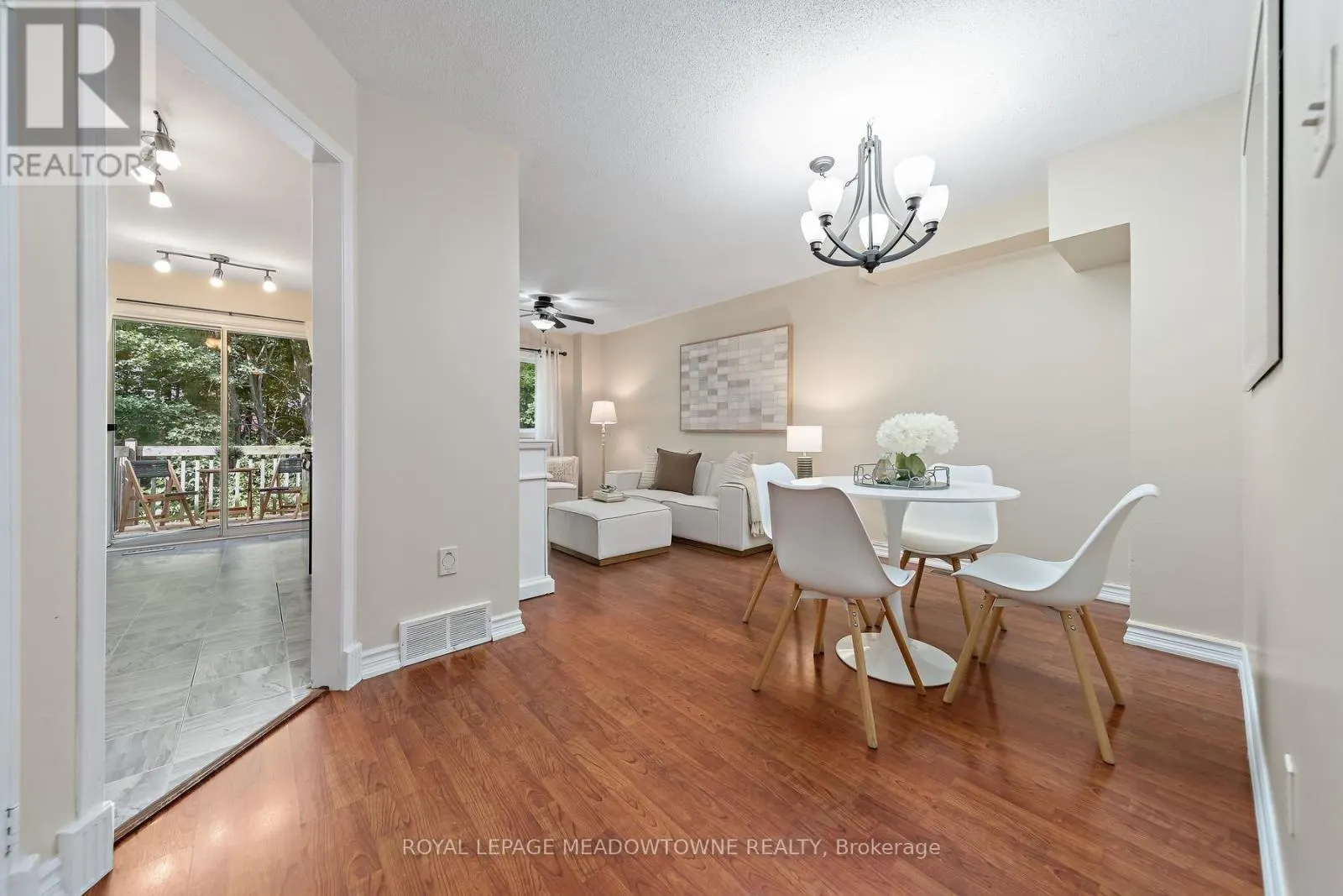 174 - 28 MAPLE AVENUE