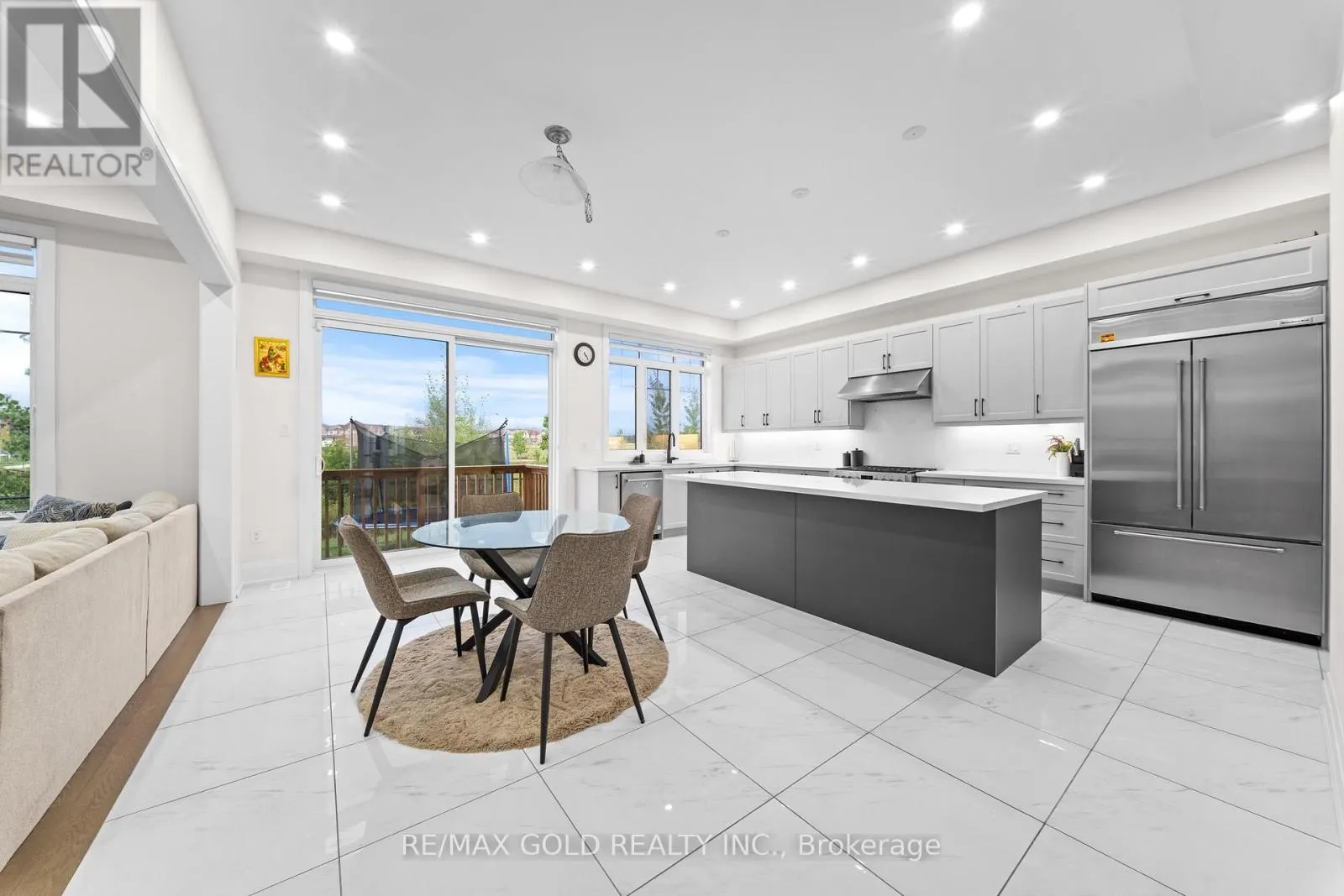 4 MADAWASKA ROAD