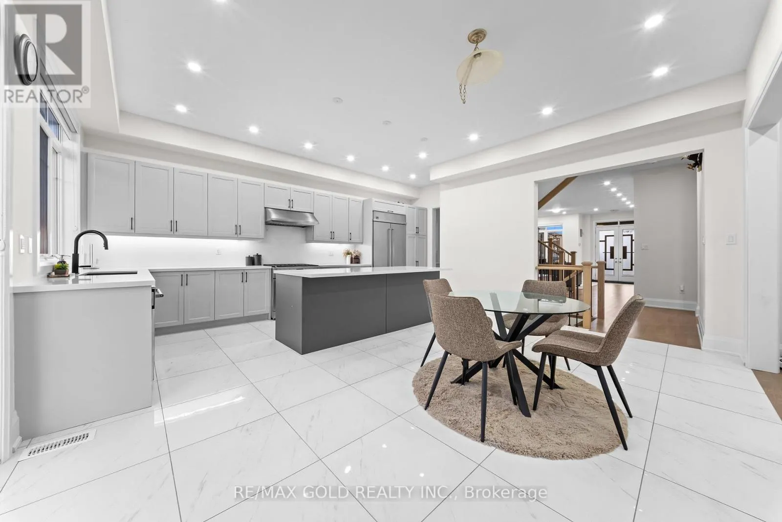 4 MADAWASKA ROAD