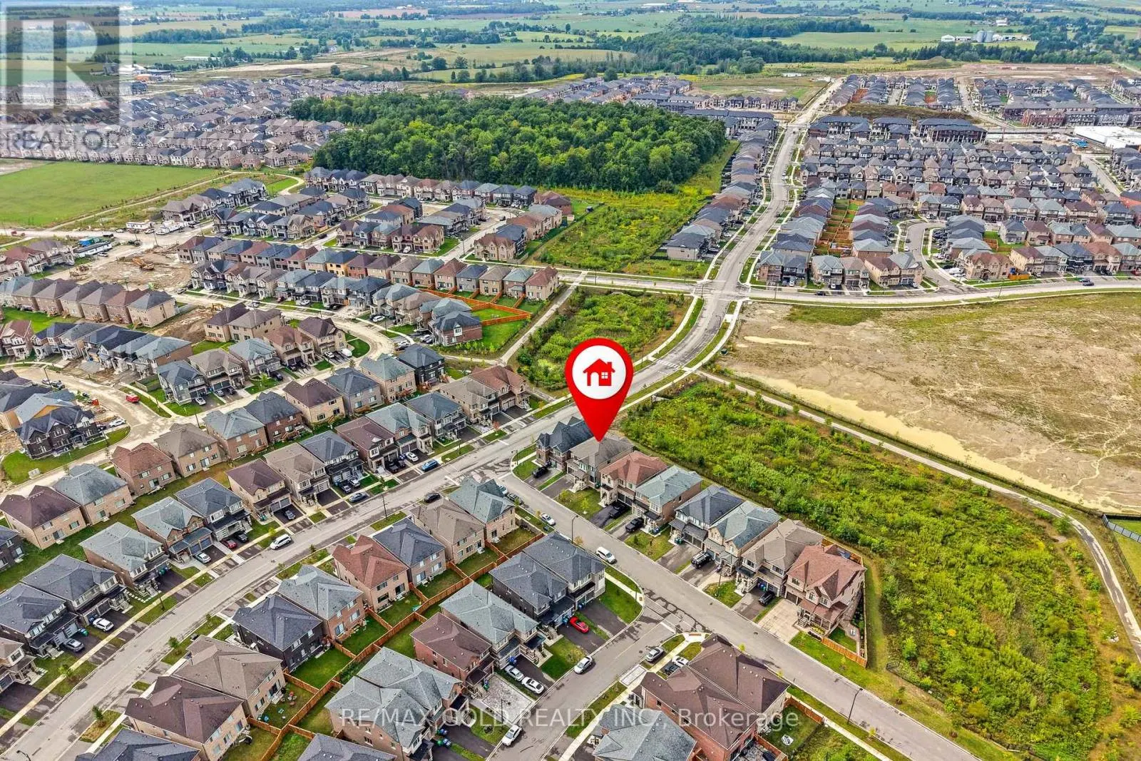 4 MADAWASKA ROAD