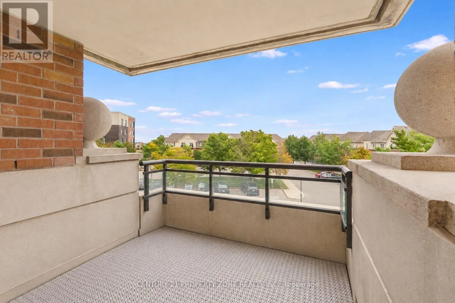 303 - 2391 CENTRAL PARK DRIVE