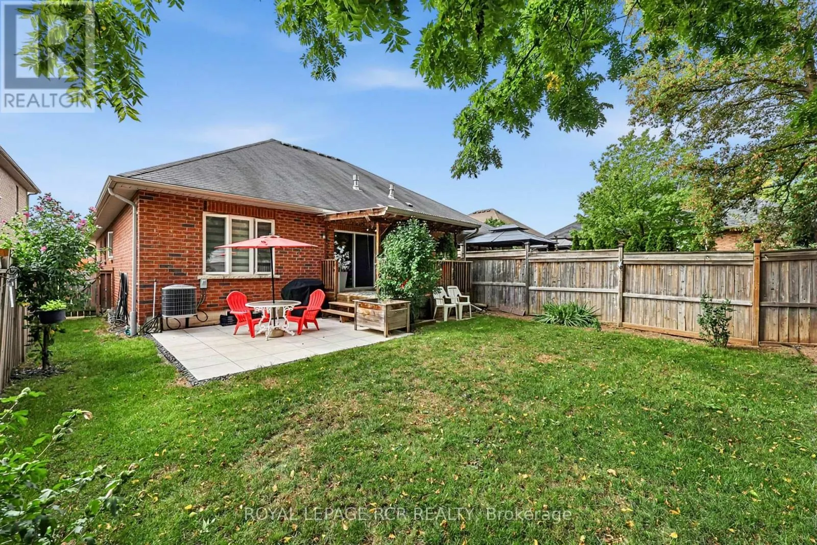 5 BORLAND CRESCENT