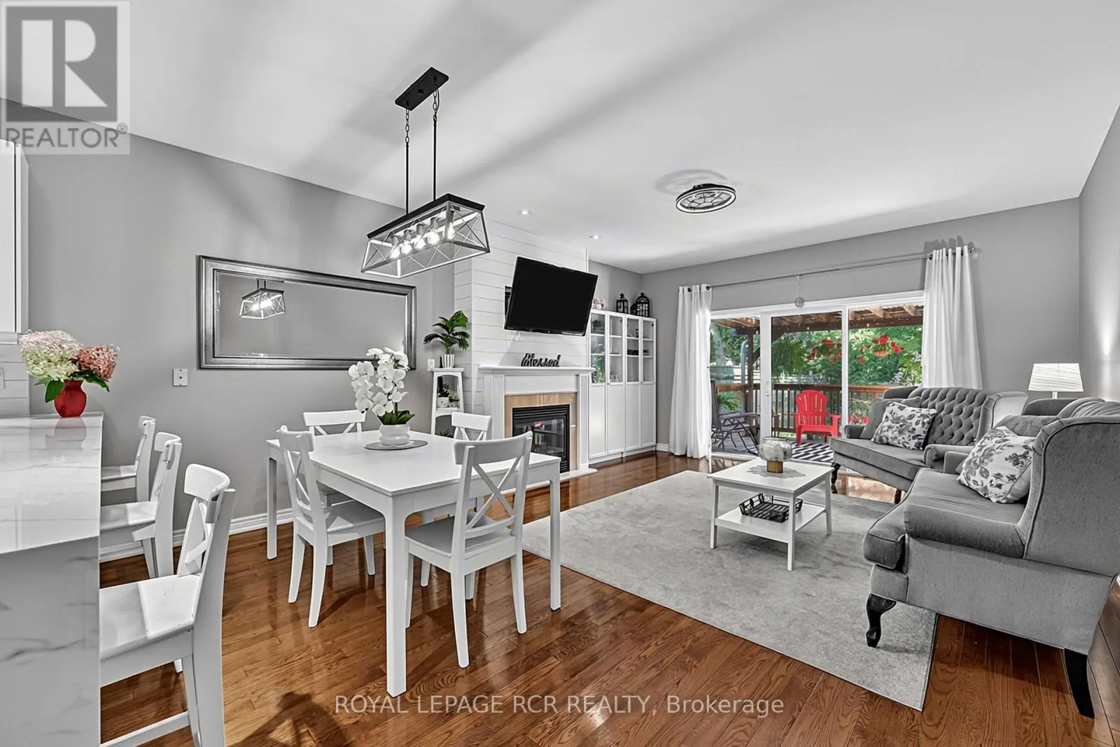 5 BORLAND CRESCENT
