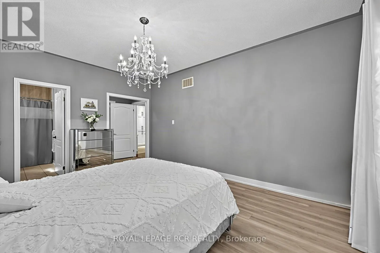 5 BORLAND CRESCENT