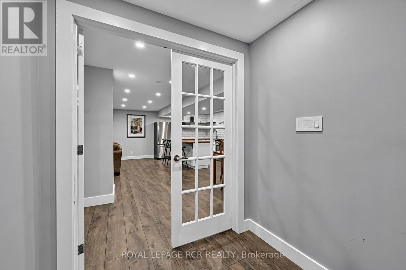 5 BORLAND CRESCENT