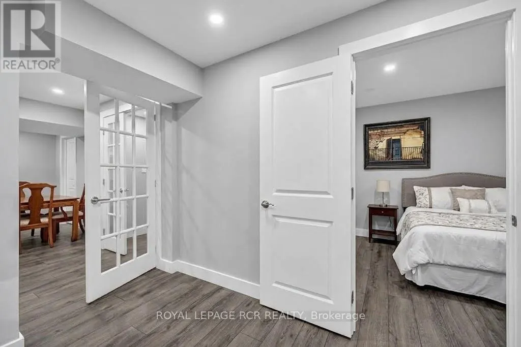 5 BORLAND CRESCENT
