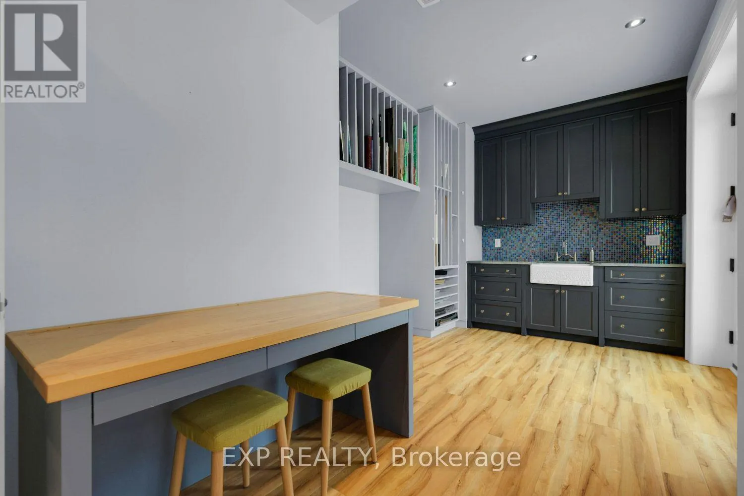 21 EDGEWILD DRIVE