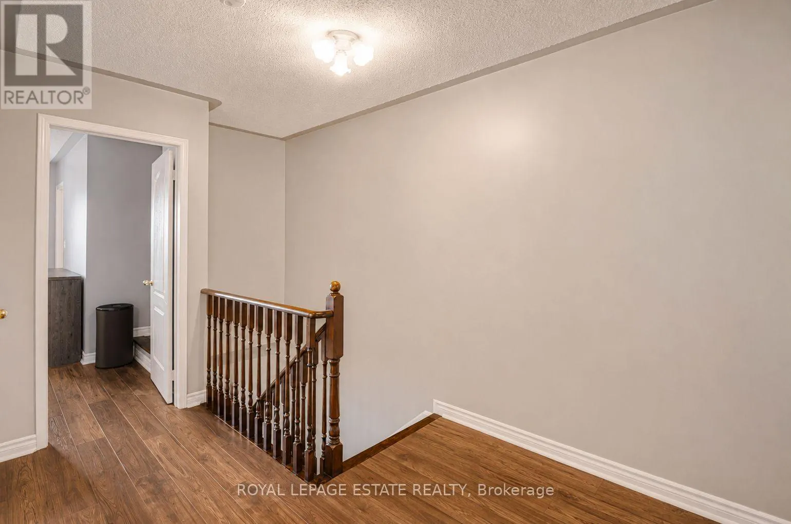 9 BROOKSTONE COURT