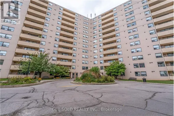 405 - 700 DYNES ROAD