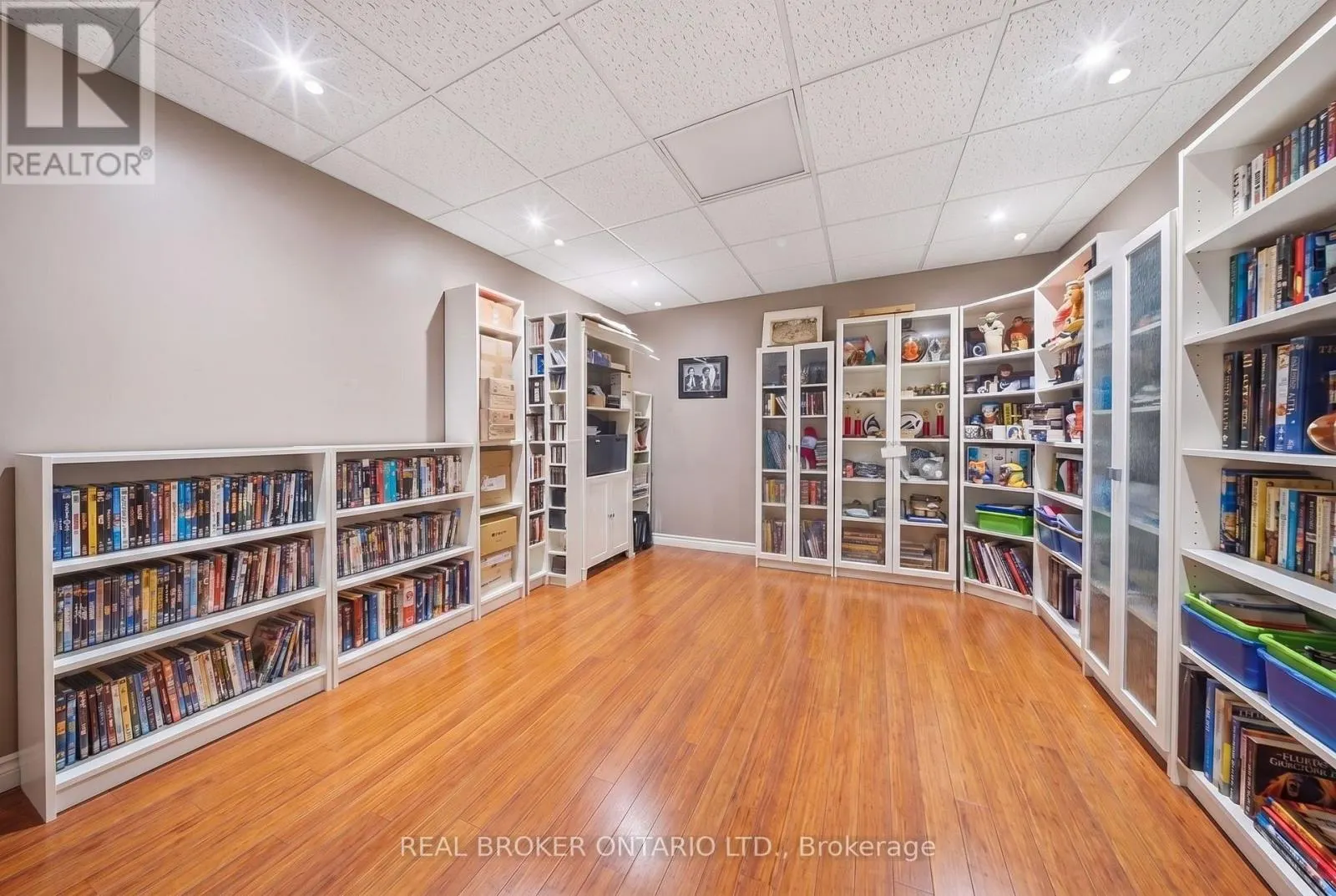 1078 MCNEIL DRIVE