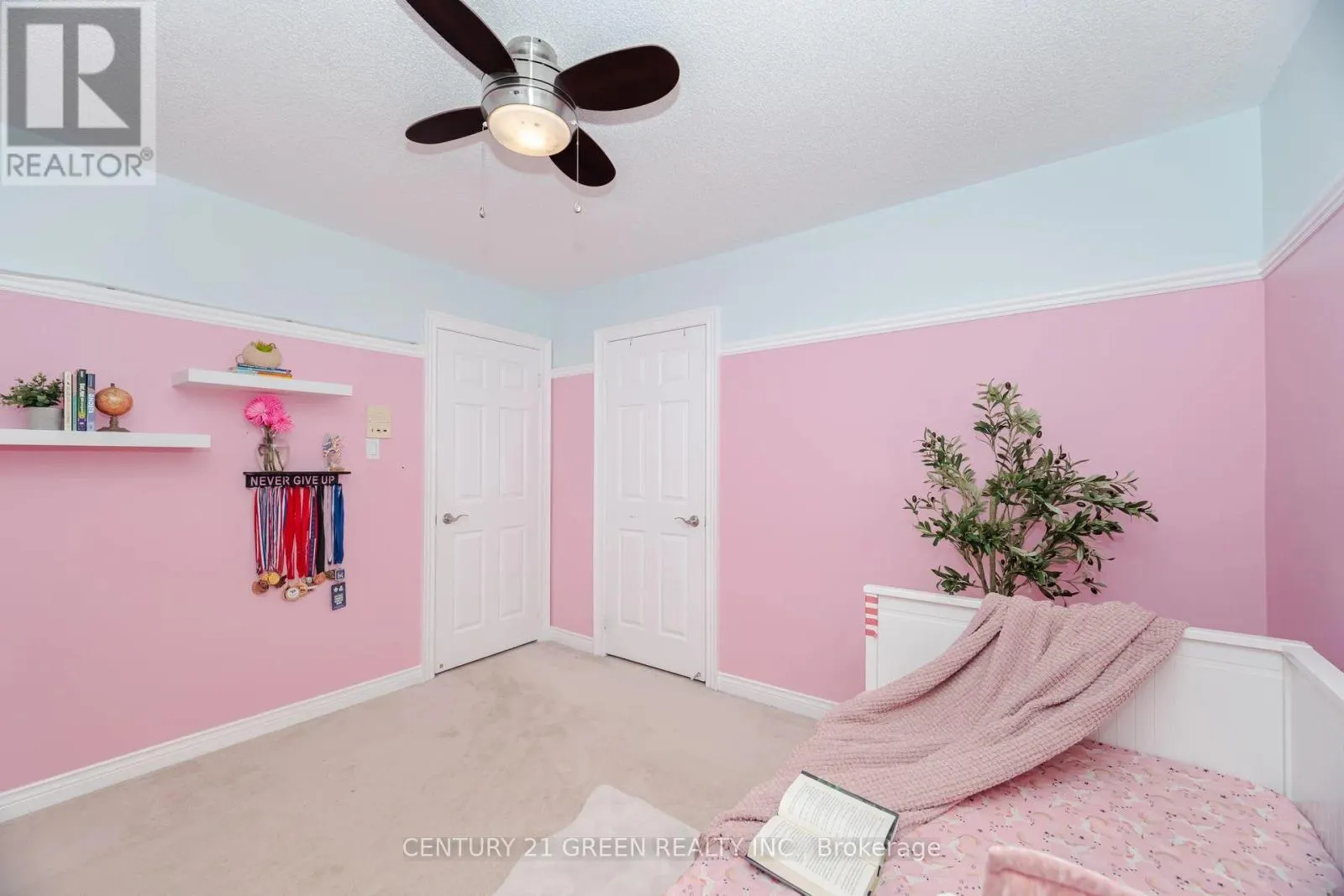 193 ROYAL VALLEY DRIVE
