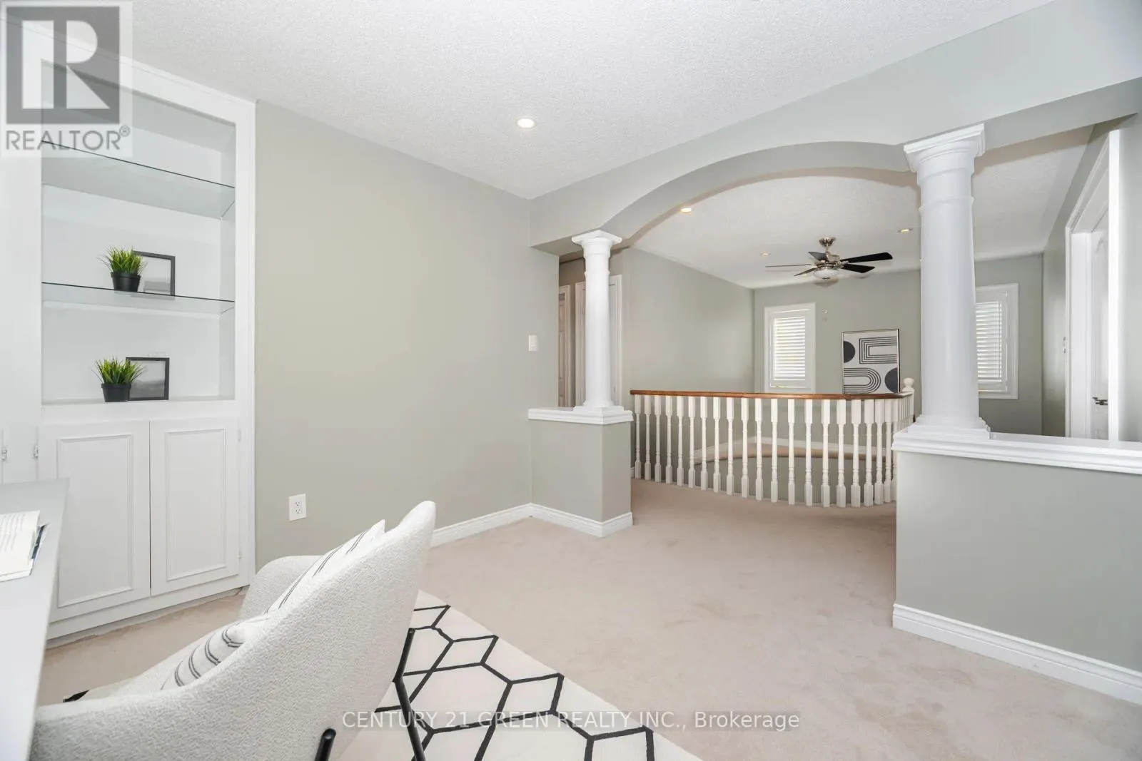 193 ROYAL VALLEY DRIVE