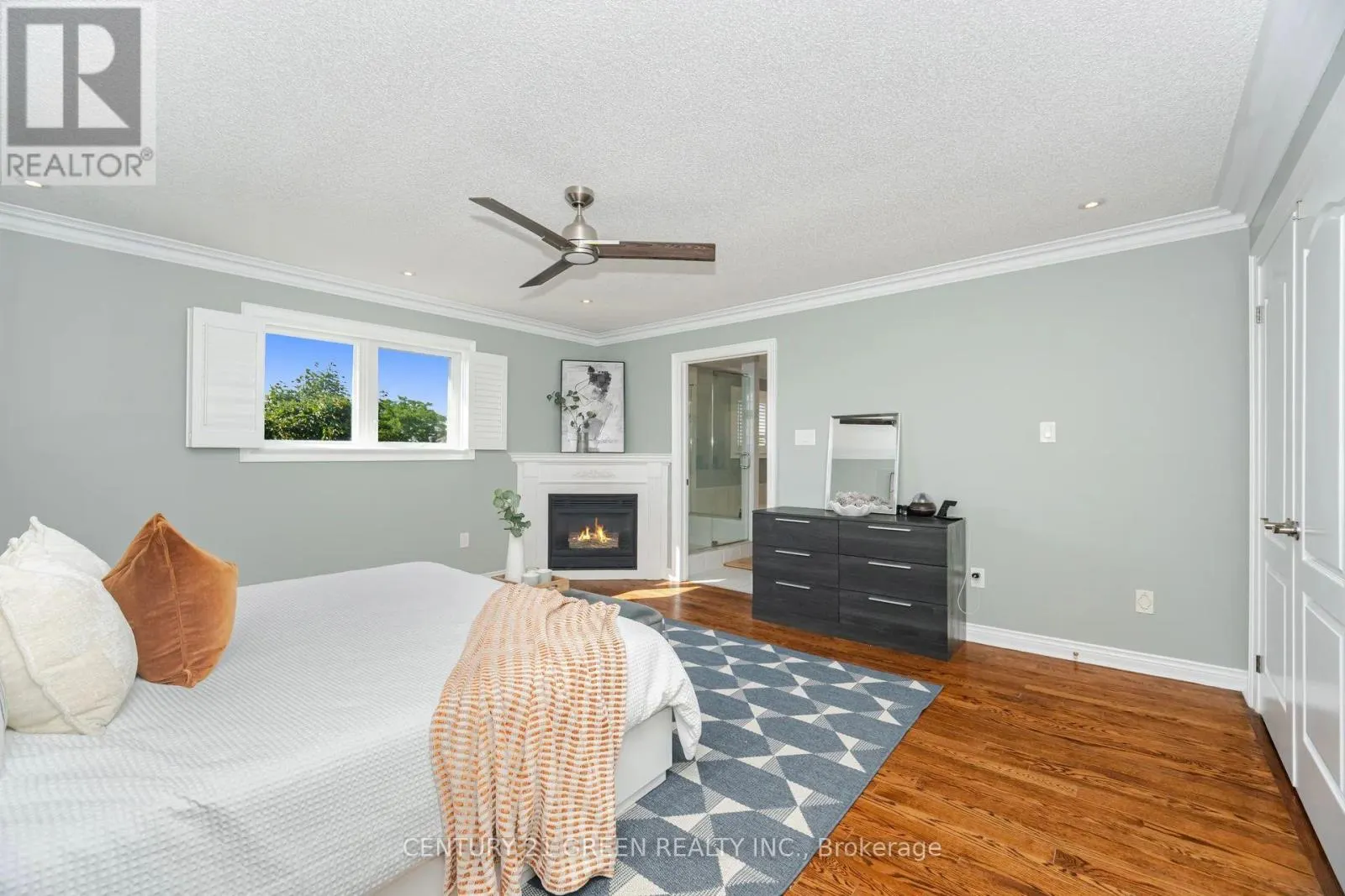 193 ROYAL VALLEY DRIVE