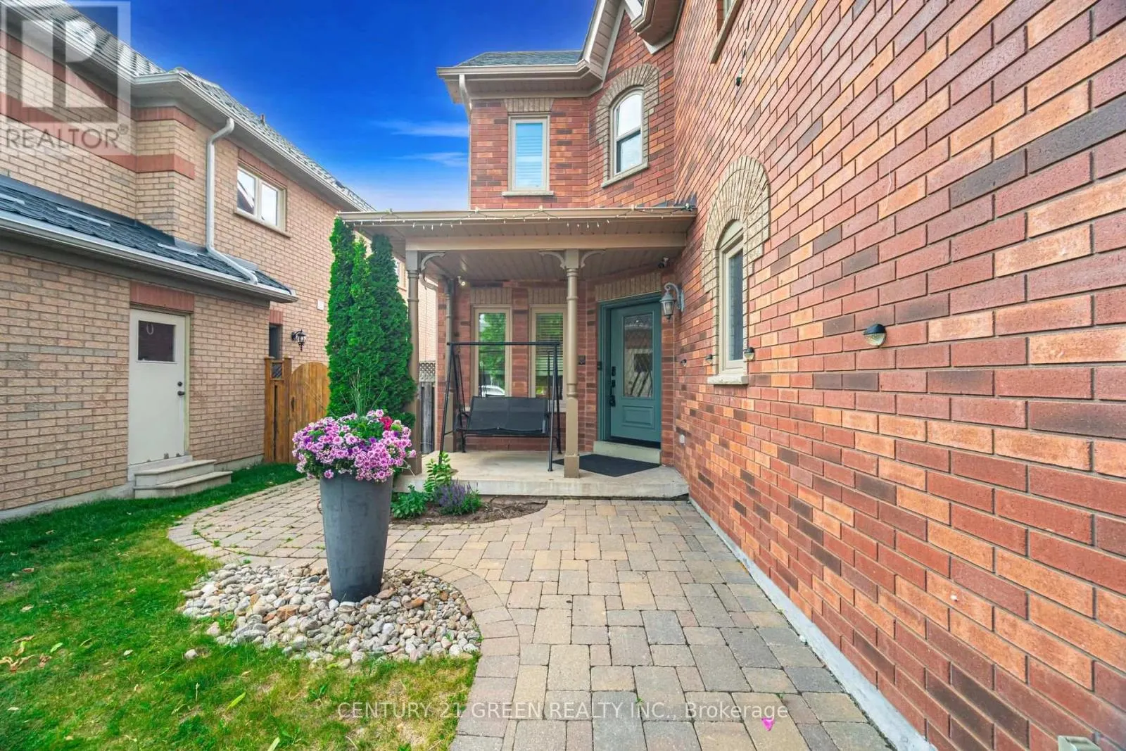 193 ROYAL VALLEY DRIVE