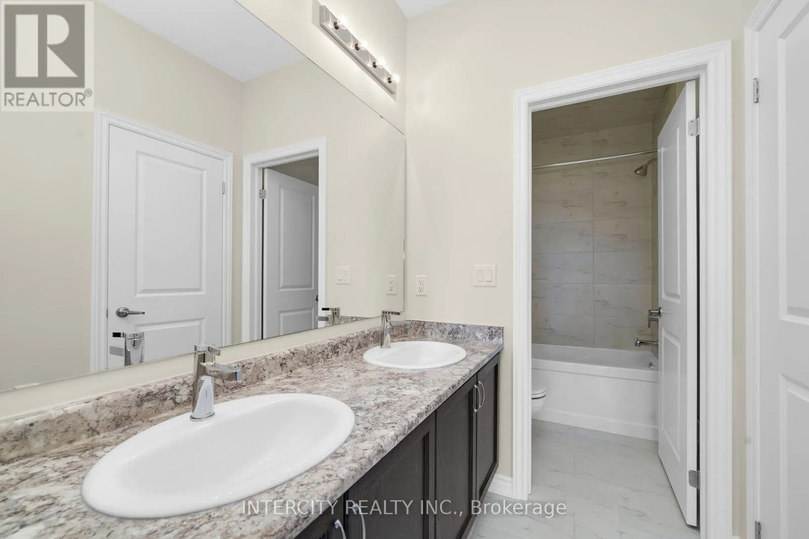 LOT 70 - 32 DAMARA ROAD