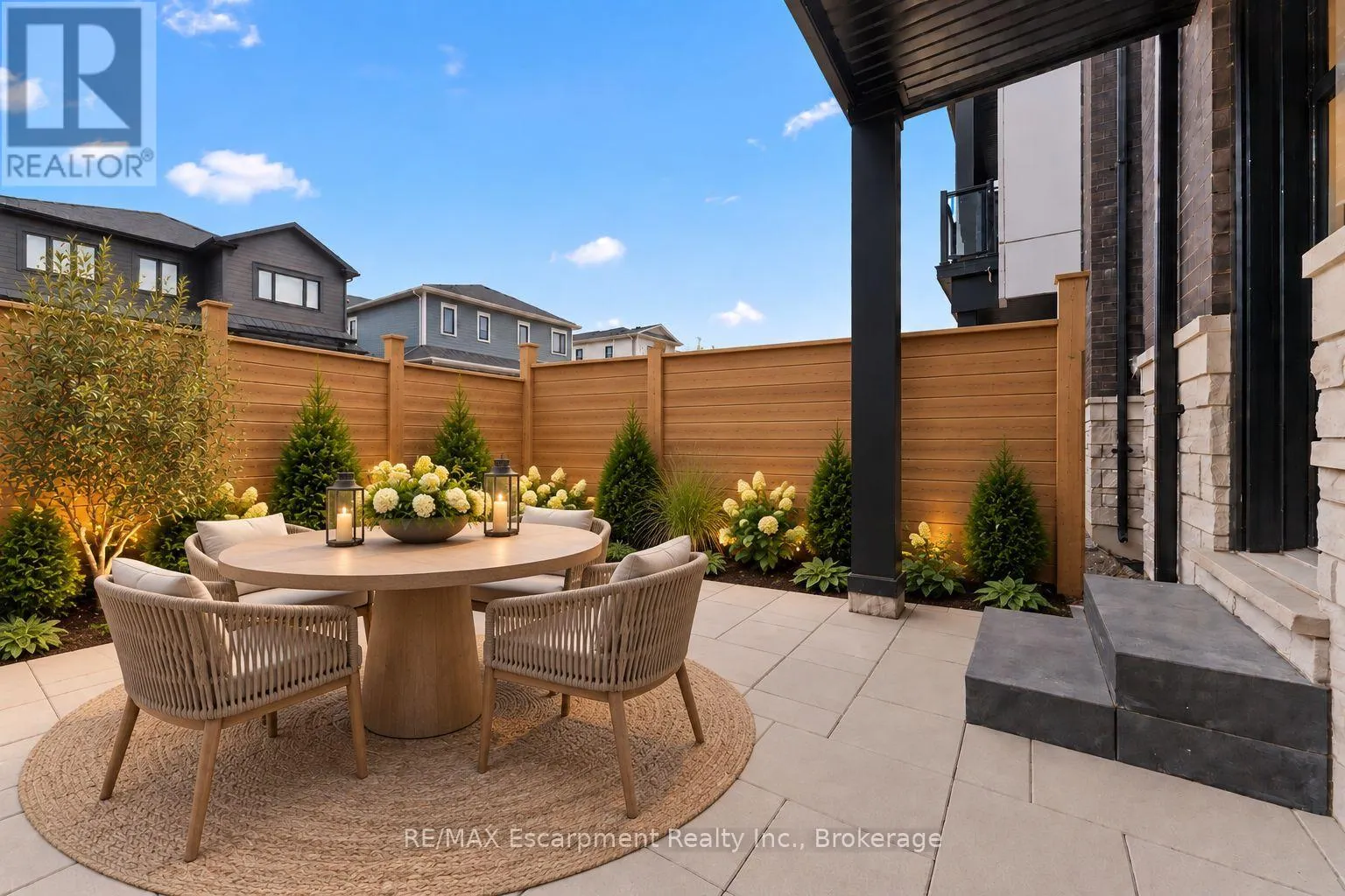 335 HELEN LAWSON LANE